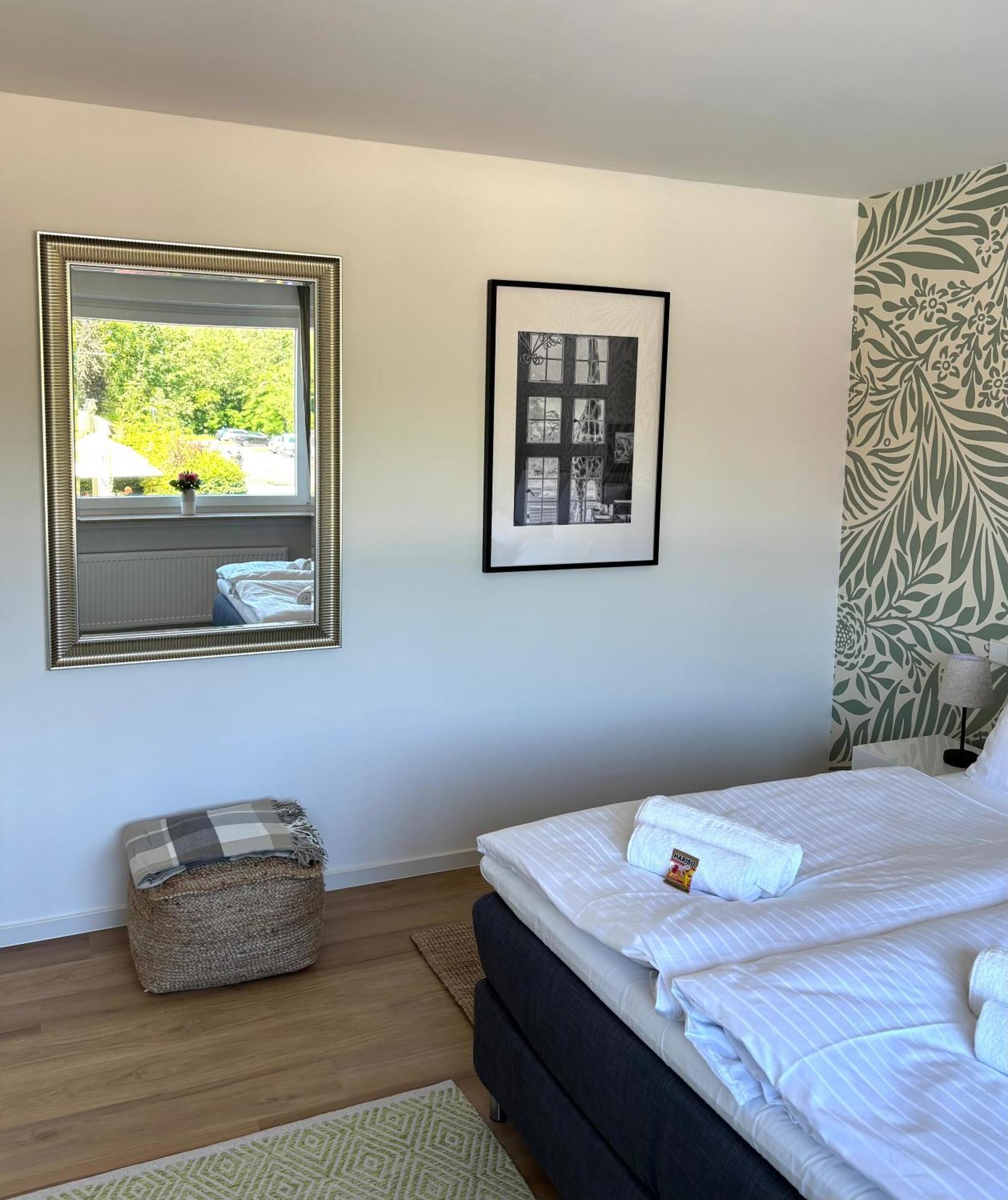 Gesamte Wohnung, Kueche, Parkplatz, Terrasse Bad Bellingen Bagian luar foto