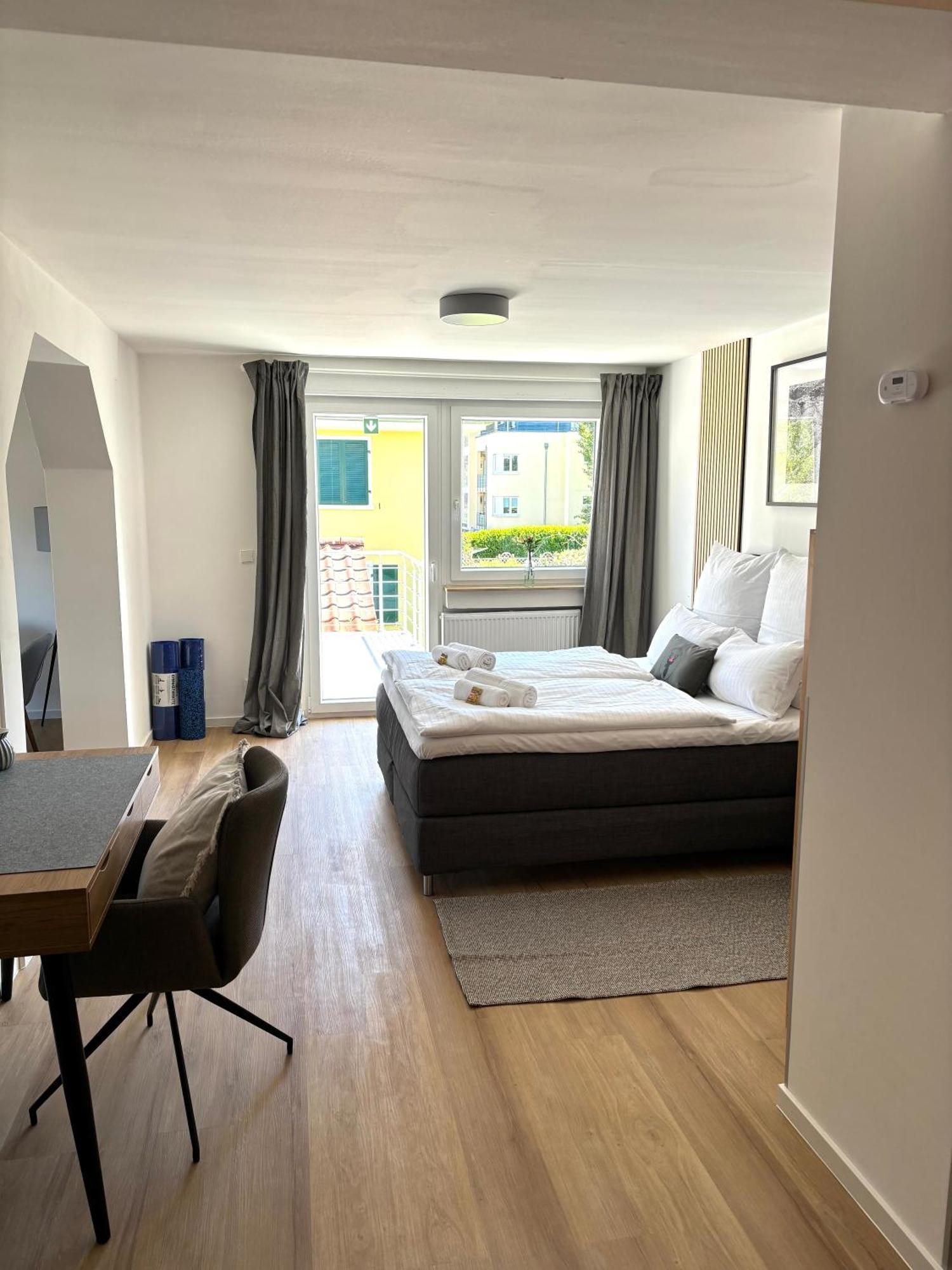 Gesamte Wohnung, Kueche, Parkplatz, Terrasse Bad Bellingen Bagian luar foto
